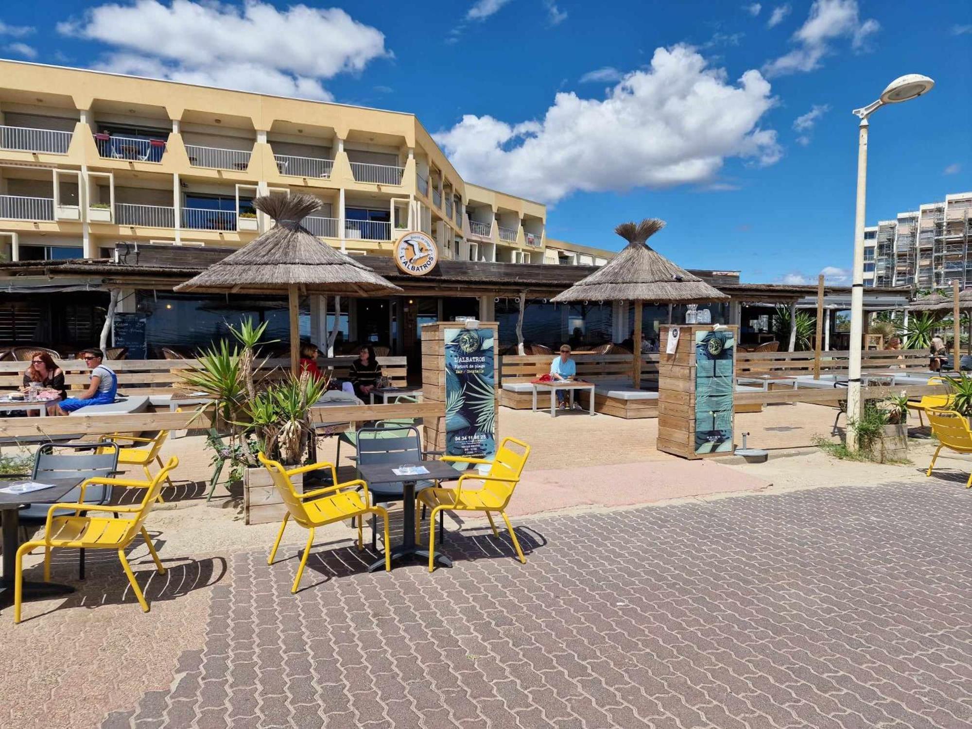 Appartement 1Ere Ligne Piscine Terrasse Au Bord De La Plage Front De Mer Avec 6 Velos Palavas-les-Flots Exterior photo